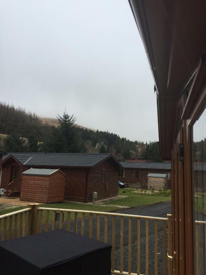 Lewis Lodge Perth Exteriör bild